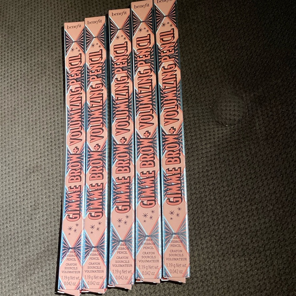 Benefit Gimme Brow + Volumizing Pencil